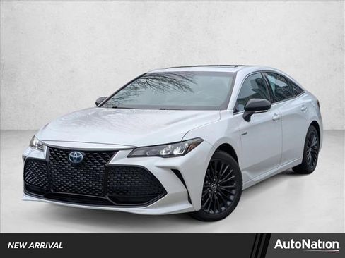 Used 2020 Toyota Avalon XSE w/ All Weather Liner Package image 1