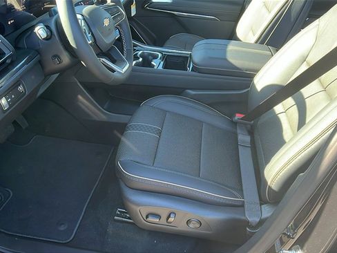New 2026 Chevrolet Traverse High Country image 13