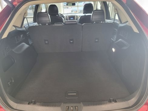 Used 2018 Ford Edge Titanium w/ Ford Safe & Smart Package image 11