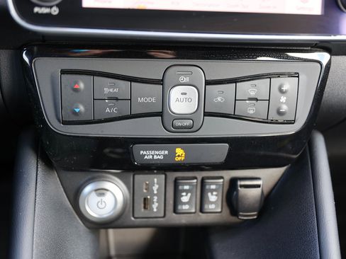 Used 2023 Nissan Leaf SV Plus image 26