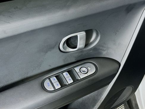 Used 2024 Hyundai Ioniq 5 SEL RWD image 15