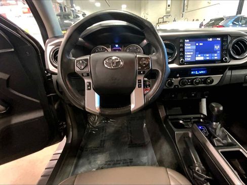 Used 2021 Toyota Tacoma SR5 image 7