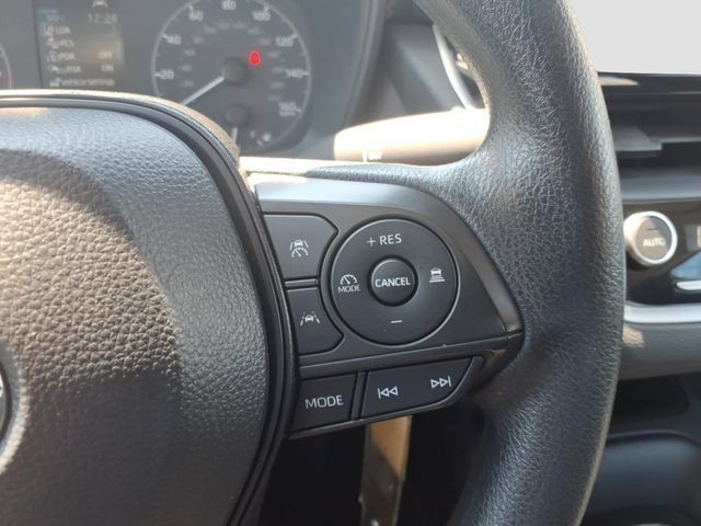 Used 2024 Toyota Corolla LE FWD image 25