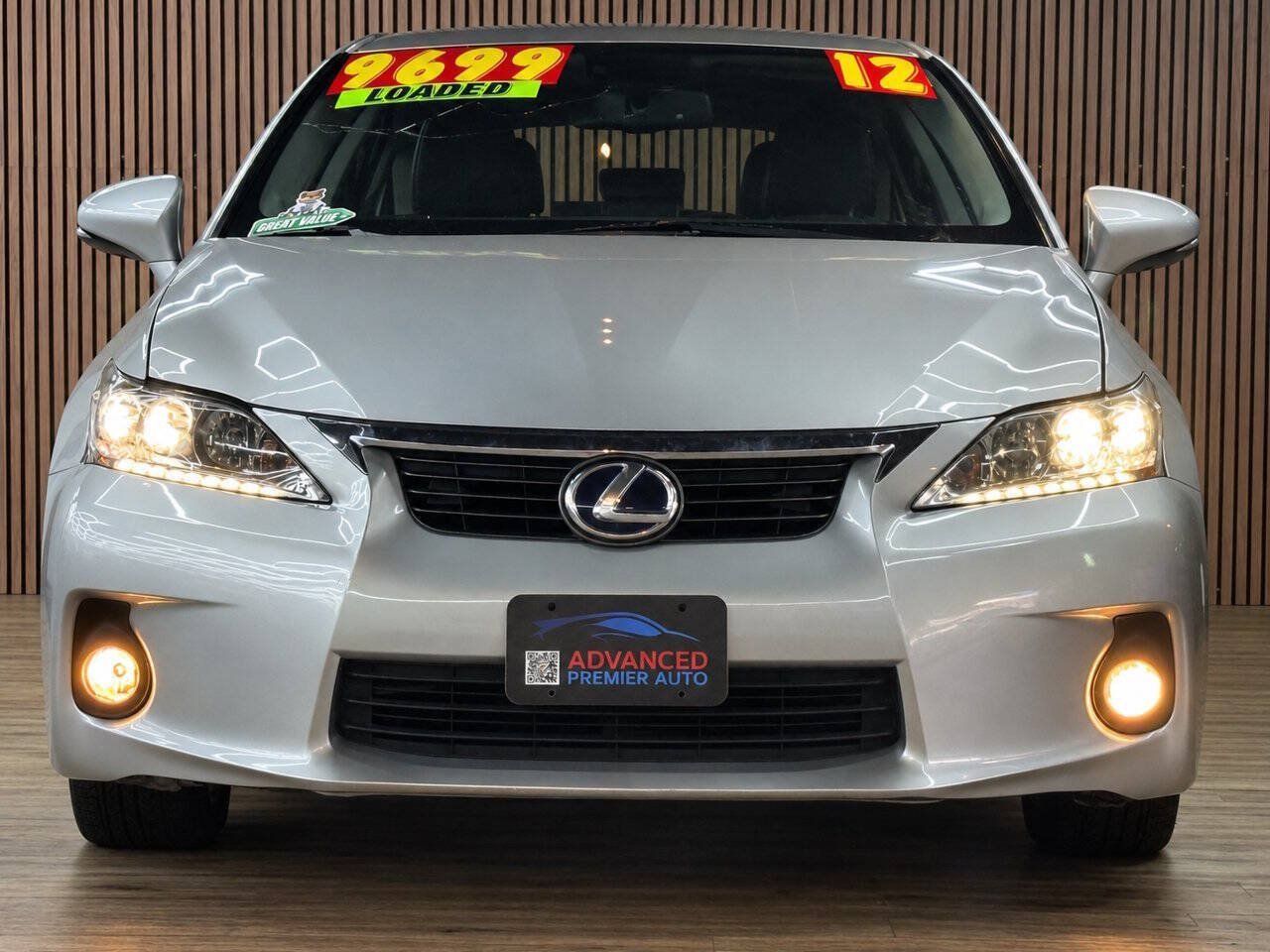 Used 2012 Lexus CT 200h Premium w/ Leather Pkg FWD image 2