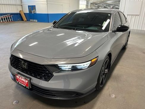 Used 2023 Honda Accord Sport image 7
