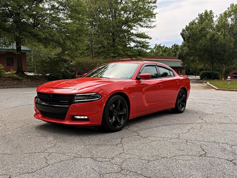 Used 2016 Dodge Charger R/T RWD image 1