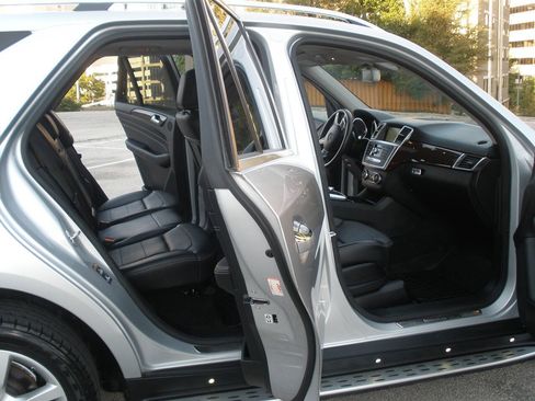 Used 2015 Mercedes-Benz ML 350 4MATIC image 22