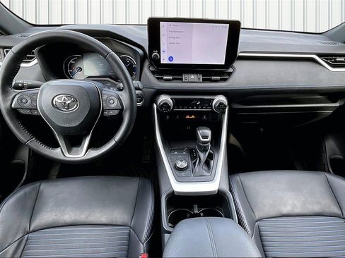 Used 2023 Toyota RAV4 XSE image 6