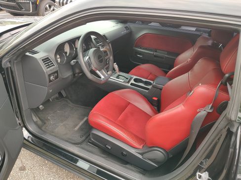 Used 2013 Dodge Challenger SRT8 w/ Harman Kardon Audio Group RWD image 7
