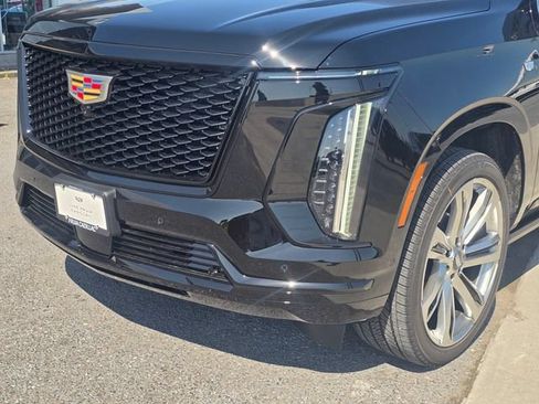New 2026 Cadillac Escalade Platinum Sport AWD/4WD image 10