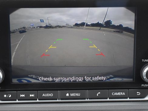 Used 2025 Nissan Rogue SV AWD/4WD image 5
