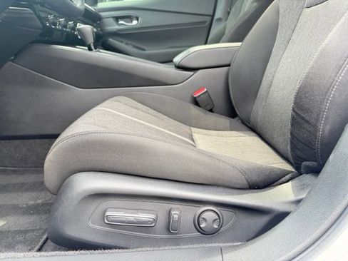 Used 2023 Honda Accord Sport image 17