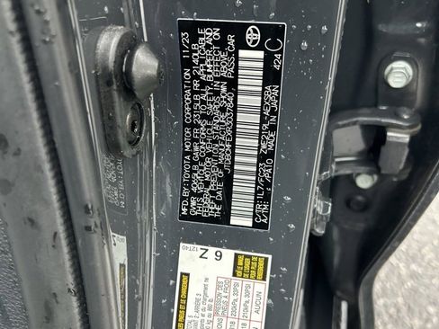 Certified 2024 Toyota Corolla SE w/ SE Package image 25