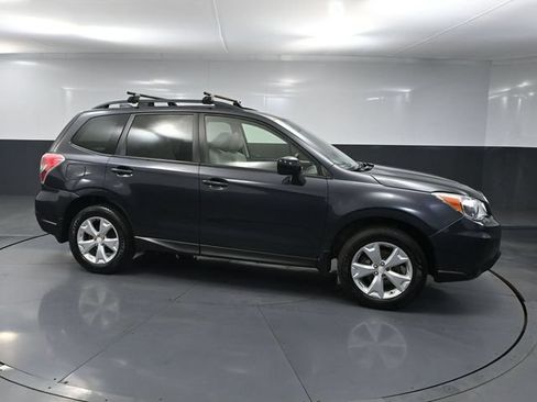 Used 2016 Subaru Forester 2.5i Premium w/ Protection Package #1 AWD/4WD image 2