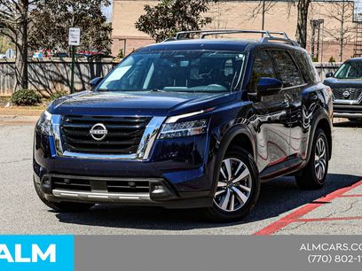 Used 2023 Nissan Pathfinder SL