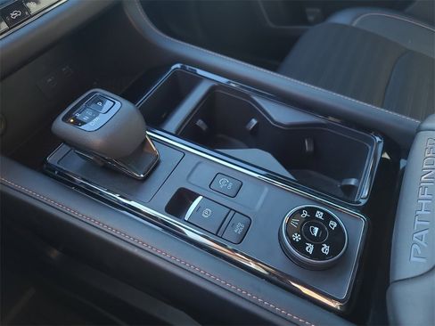 Certified 2024 Nissan Pathfinder Rock Creek image 27