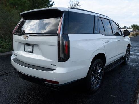 Used 2023 Cadillac Escalade Sport image 3