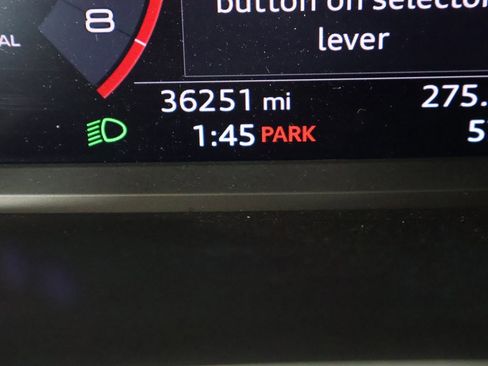 Used 2023 Audi Q3 2.0T Premium w/ Convenience Package image 37