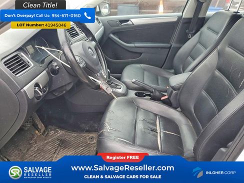 Used 2013 Volkswagen Jetta SE image 9