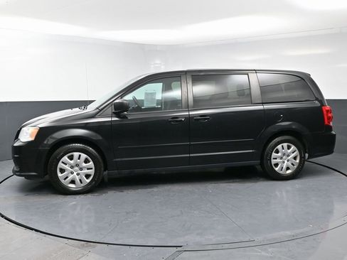 Used 2017 Dodge Grand Caravan SE w/ Power Window Group image 6