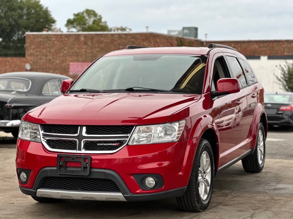 Used 2017 Dodge Journey SXT AWD/4WD image 3