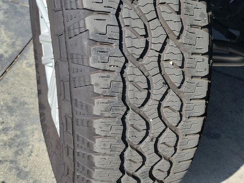 Used 2025 Ford Ranger XL RWD image 25