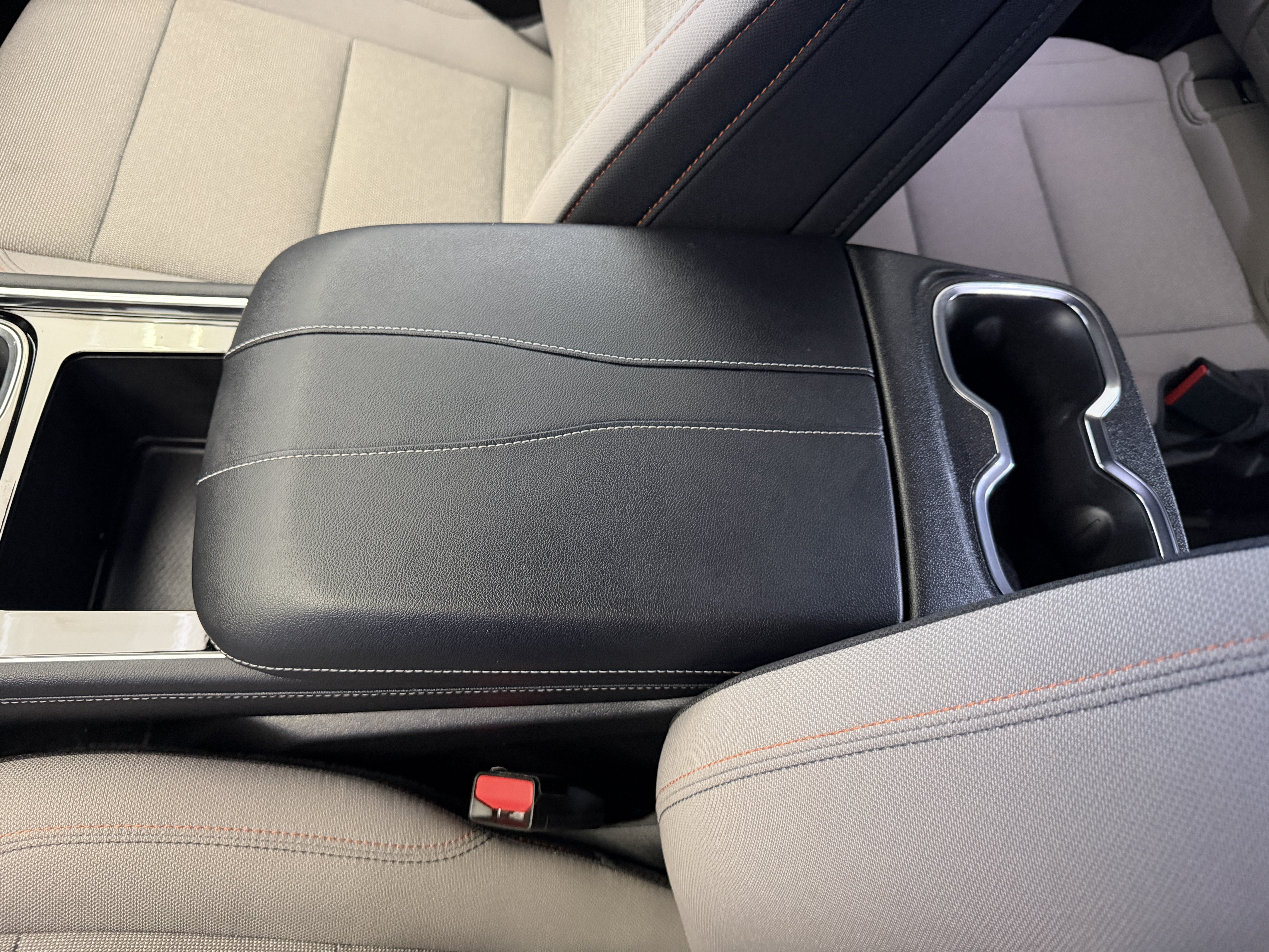 Used 2026 Chevrolet Traverse LT w/ Driver Confidence Package FWD image 24