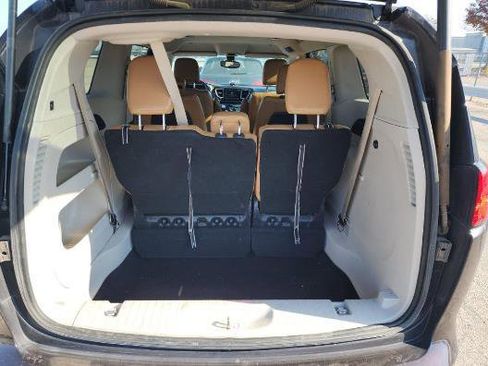 Used 2017 Chrysler Pacifica Touring w/ Tire & Wheel Group image 17