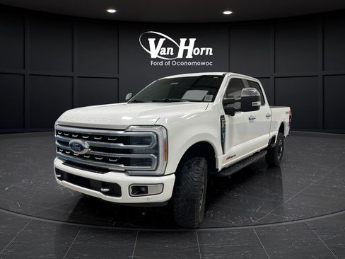 Used 2023 Ford F350 Platinum w/ Tremor Off-Road Package AWD/4WD image 3