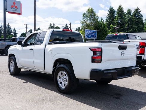Used 2022 Nissan Frontier S RWD image 4