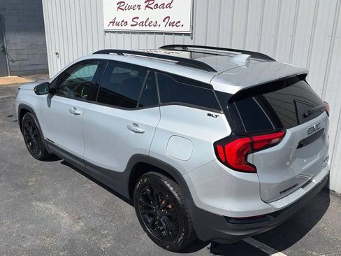 Used 2021 GMC Terrain SLT w/ Infotainment Package II AWD/4WD image 11