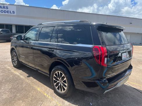 Used 2025 Ford Expedition Platinum AWD/4WD image 6