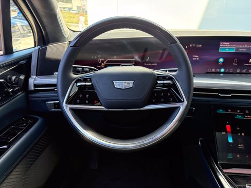 Used 2025 Cadillac Escalade IQ Sport 2 AWD/4WD image 22