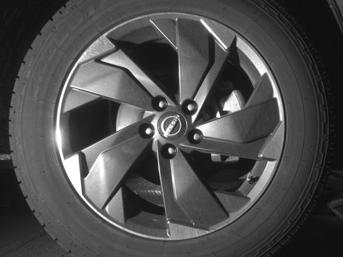 Used 2025 Nissan Rogue SV image 13