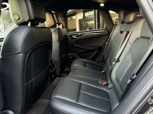 Used 2022 Porsche Macan image 20