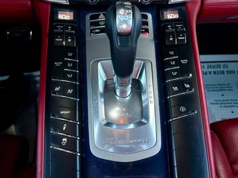 Used 2016 Porsche Panamera image 29