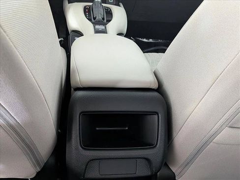 Used 2024 Honda HR-V LX image 18