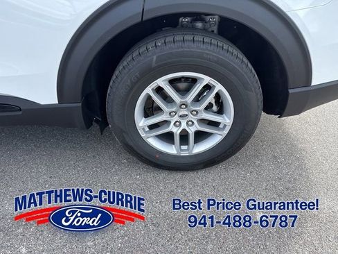 New 2026 Ford Explorer Active w/ Active Comfort Package RWD image 16