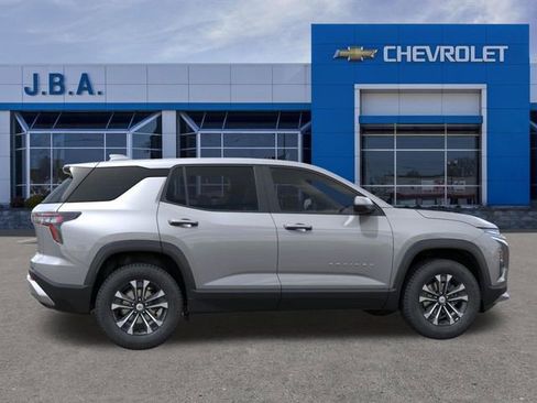 New 2026 Chevrolet Equinox LT FWD image 5