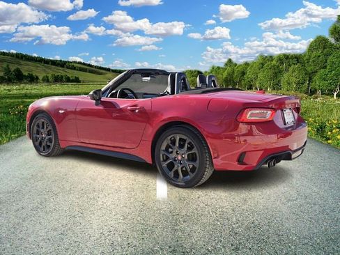 Used 2018 FIAT 124 Spider Abarth image 4