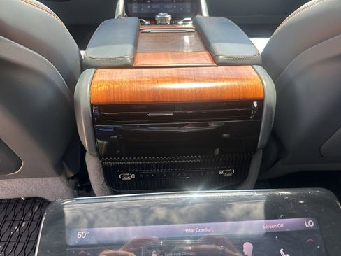 Used 2022 Jeep Grand Wagoneer Series III w/ Rear Seat Video Group 1 image 22