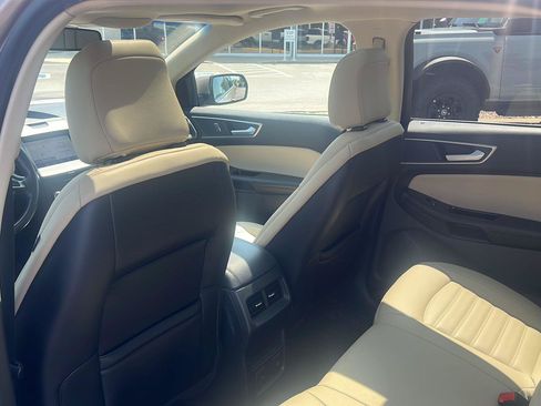 Used 2020 Ford Edge SEL w/ Convenience Package AWD/4WD image 14