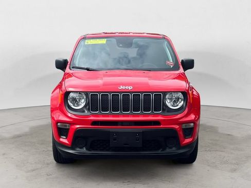 Used 2023 Jeep Renegade Latitude AWD/4WD image 8