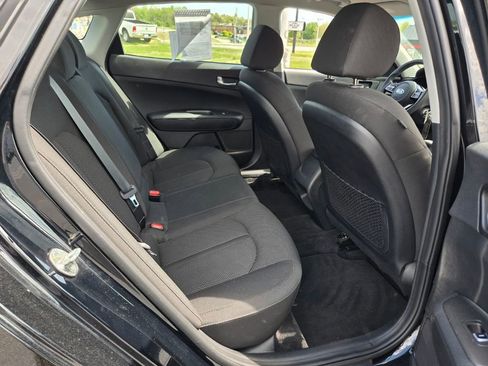 Used 2019 Kia Optima LX FWD image 14