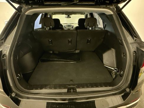 Used 2018 Chevrolet Equinox LS FWD image 29