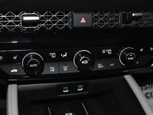 Used 2025 Honda Accord Touring image 14