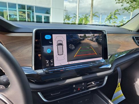 New 2026 Volkswagen Atlas SE image 10