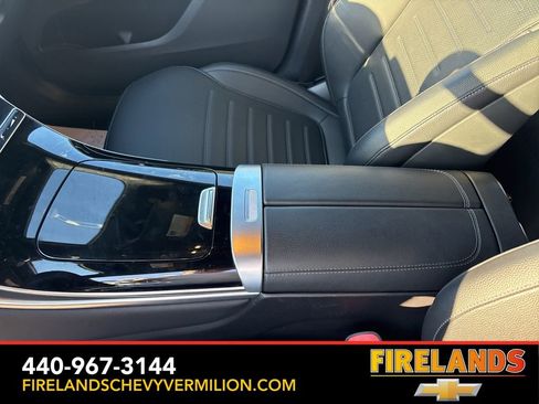 Used 2023 Mercedes-Benz GLC 300 4MATIC image 29