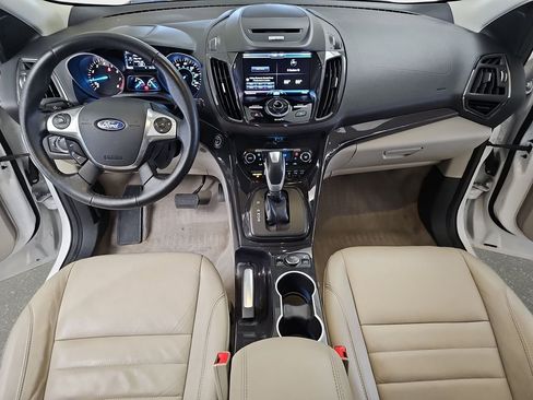 Used 2015 Ford Escape Titanium w/ Equipment Group 301A AWD/4WD image 10