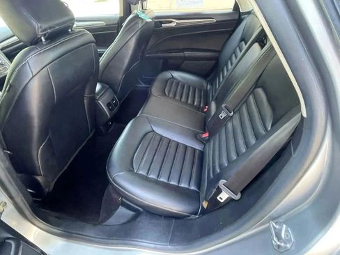 Used 2020 Ford Fusion SEL image 19